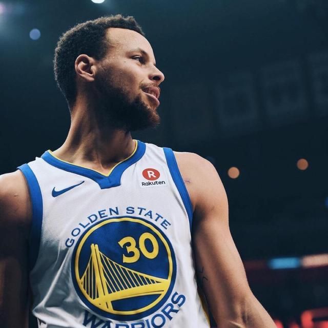 NBA短短两年天翻地覆！2017年25位全明星仅8人未换队，勇士占三席